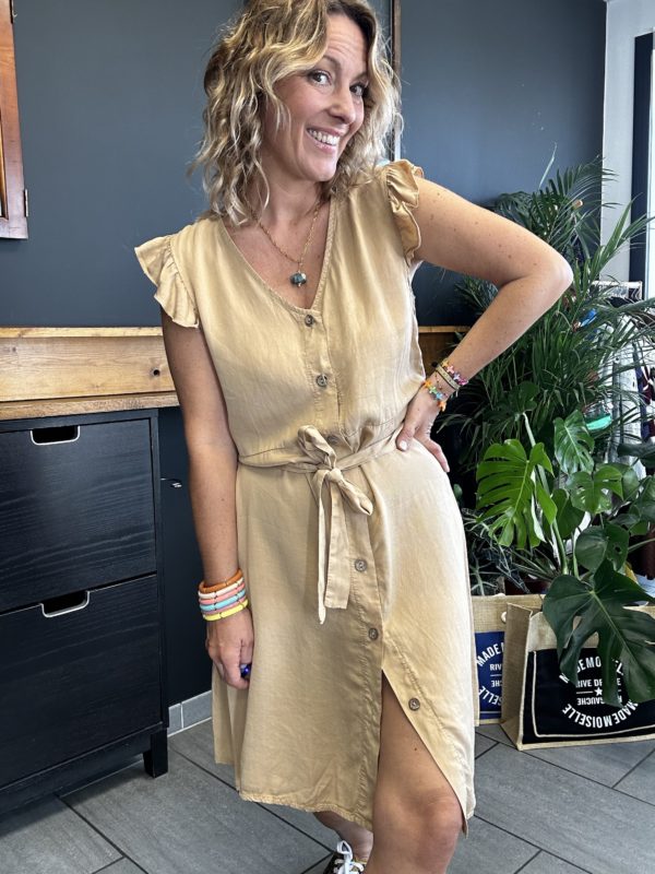 Robe à volants camel – Image 3