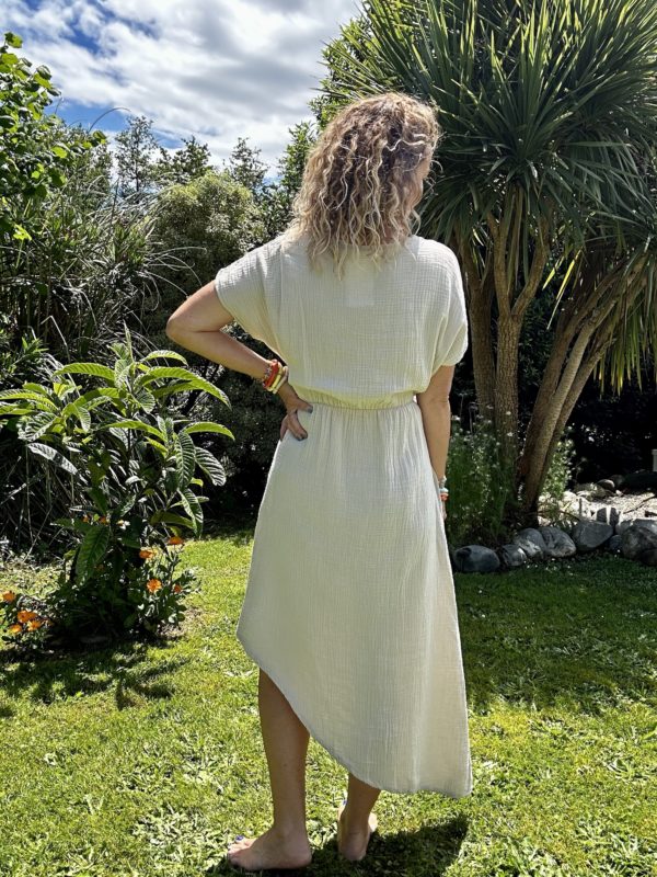 Robe nouée beige – Image 2