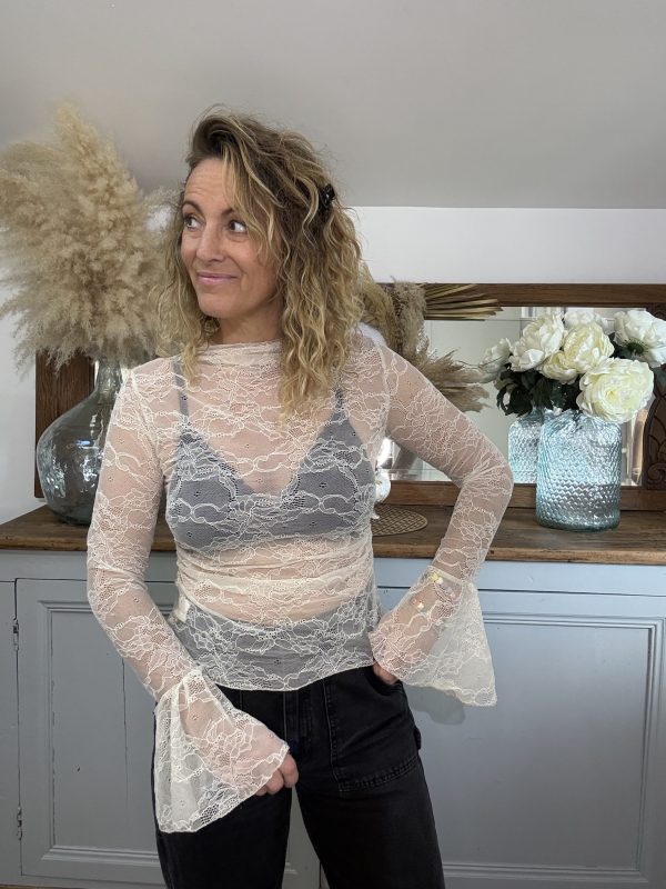 Top en dentelle beige